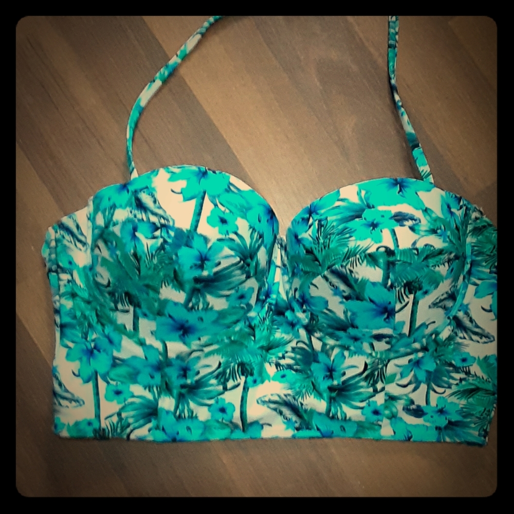 Cooclo Ladies Bikini Top